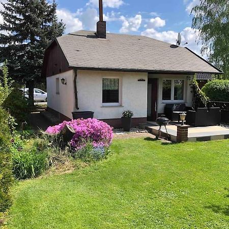 Gemuetlicher Bungalow In Cottbus - Sielow Esterno foto