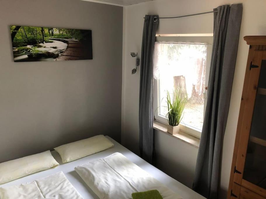 Gemuetlicher Bungalow In Cottbus - Sielow Esterno foto